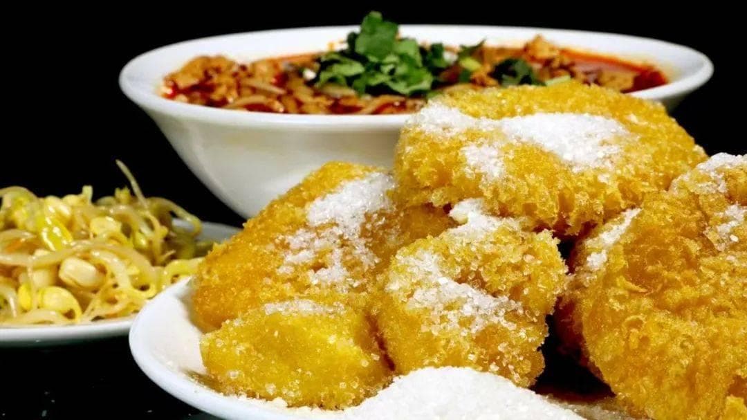 内蒙古特色美食大盘点：从杀猪菜到河套硬四盘