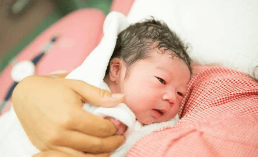 生完孩子，产妇第一天应该吃什么？“吃的对”才能恢复快早下奶