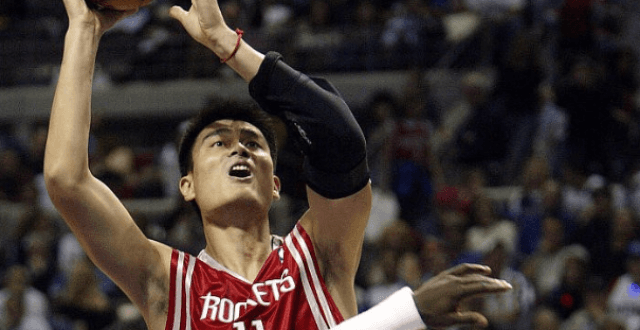 NBA人物志：姚明，征战NBA的中国巨人
