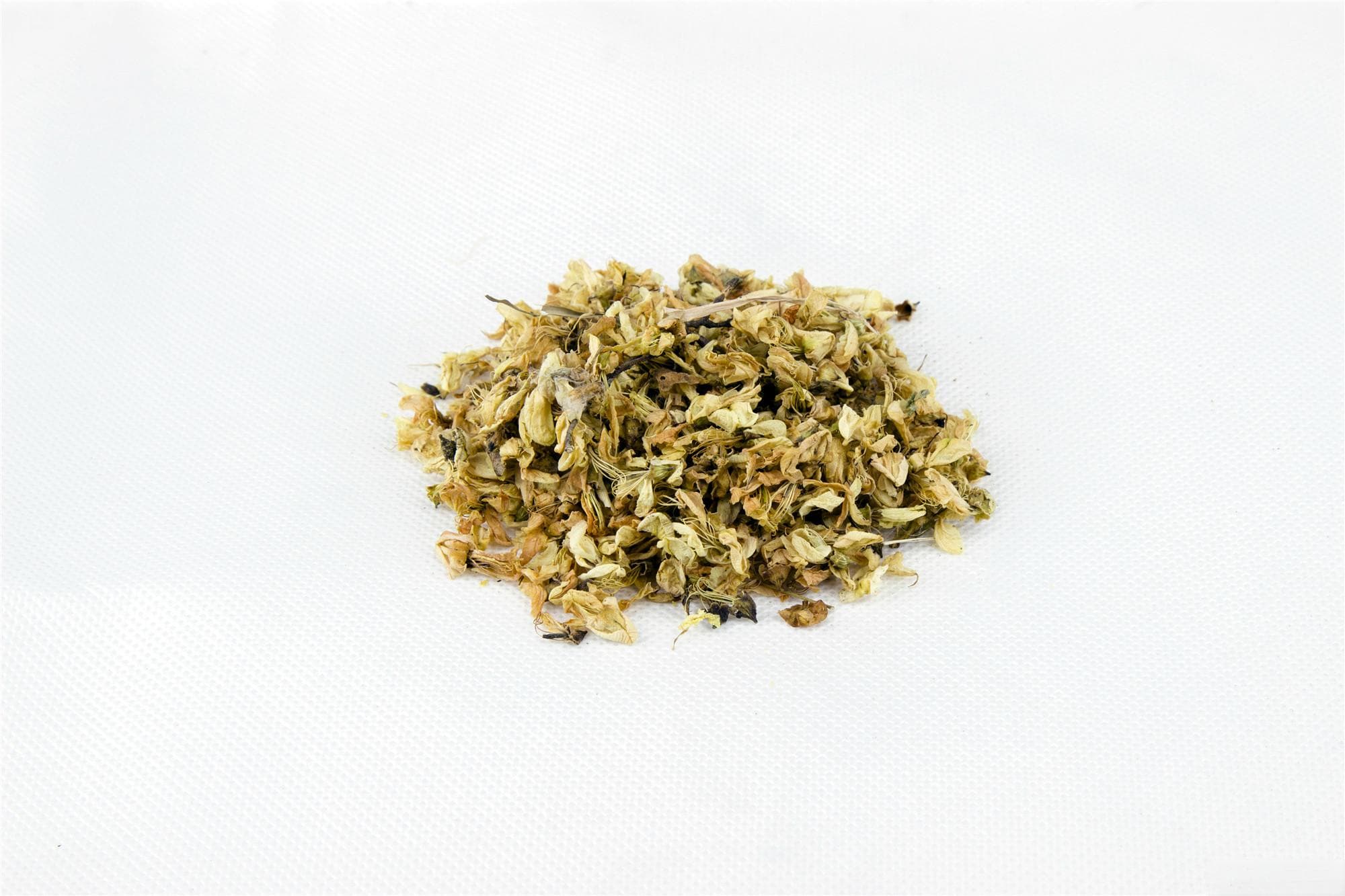 槐花的功效与应用：从传统药用到现代研究