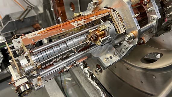 LabVIEW助力CERN反物质实验室科学研究