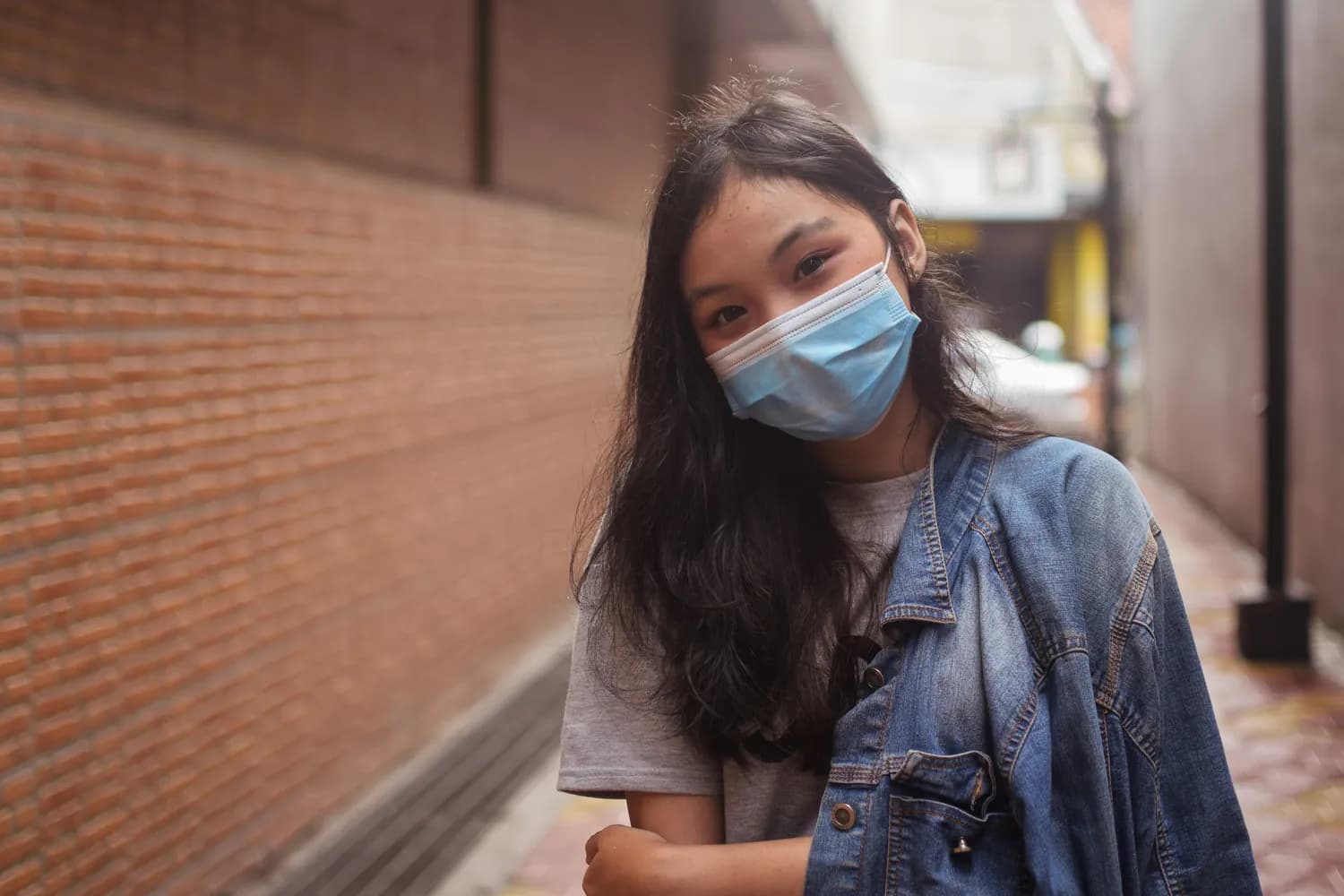 耶鲁教授解读：女生微笑背后的心理密码