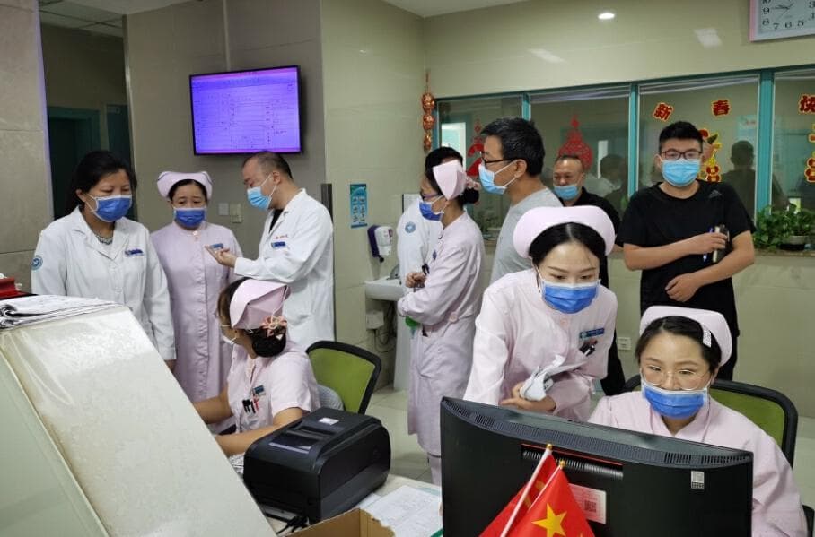 医院管理系统（HIS系统）如何建立数据同步与一致性机制？