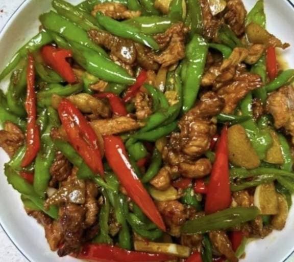 家常菜分享：辣椒炒肉