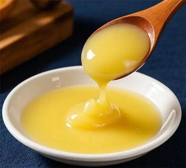 蜂王浆中春浆好还是秋浆好？喝蜂王浆有哪些好处？
