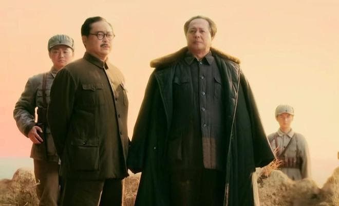 唐国强新作《跨过鸭绿江》：用普通话演绎毛主席的领袖风采