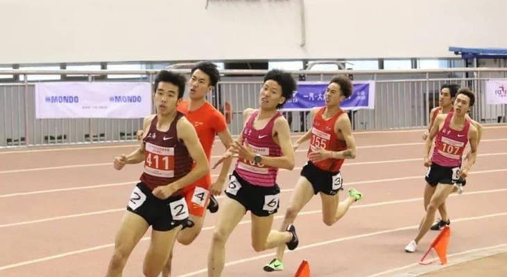 小学生400米跑步训练技巧有哪些？如何提高速度和耐力？