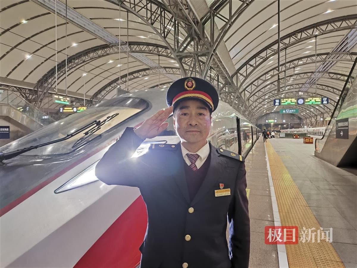 武汉高铁司机李耀军：岗位上的春运就是我最好的退休仪式