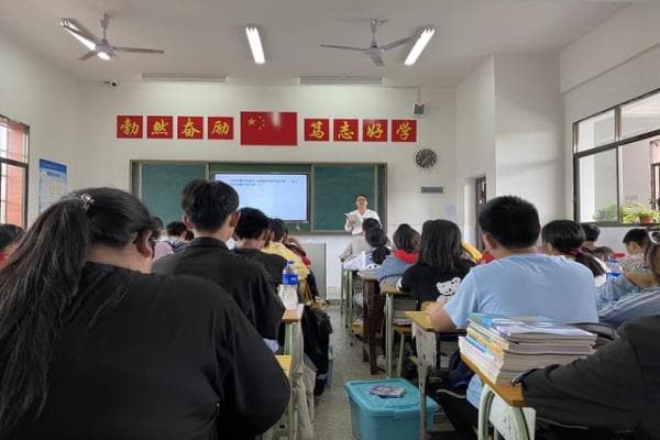 诫子书翻译及原文