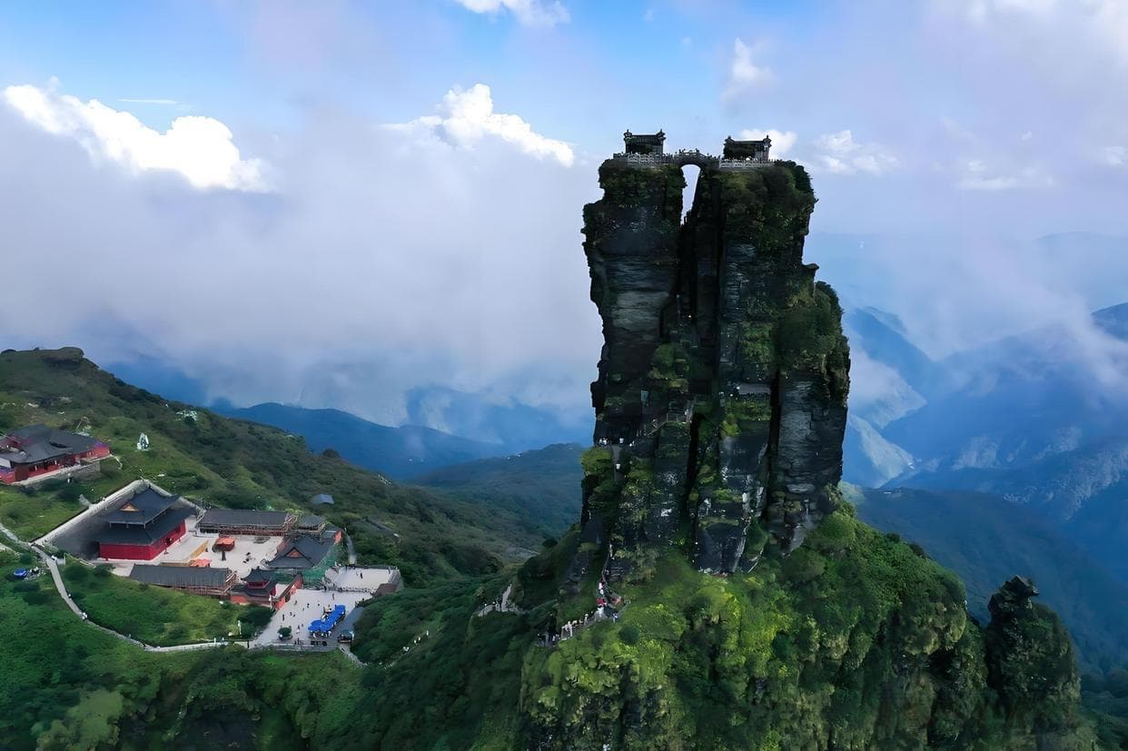 贵州梵净山：自然与文化的双重瑰宝