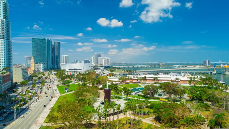 重庆楼市迎来上涨机遇，城中村改造和四代宅推动市场回暖
