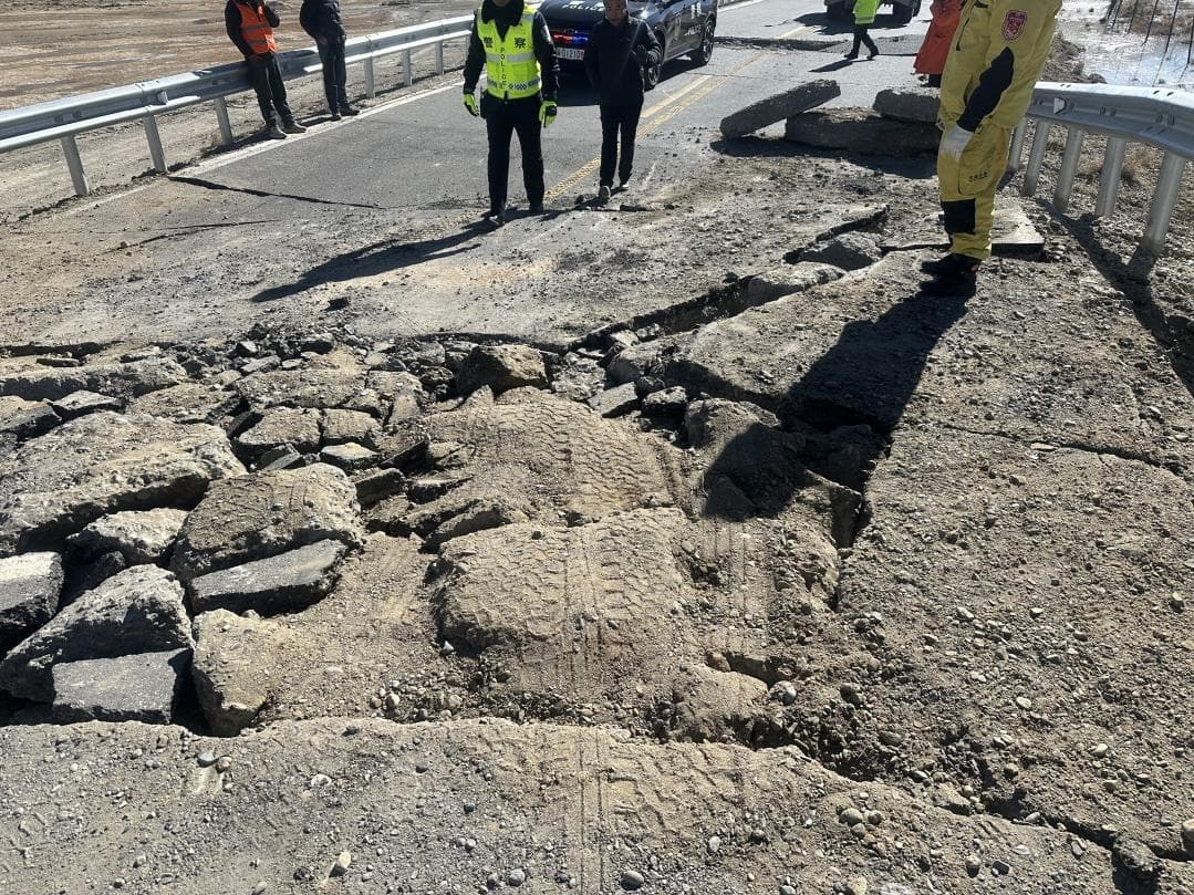 西藏定日6.8级地震：交通部门紧急抢险，5处受损路段恢复通行