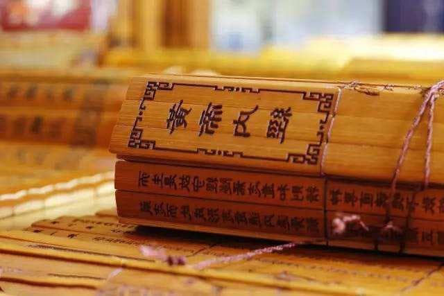 《黄帝内经》：中医养生，怎么才能调节好生物钟？做好七个按时