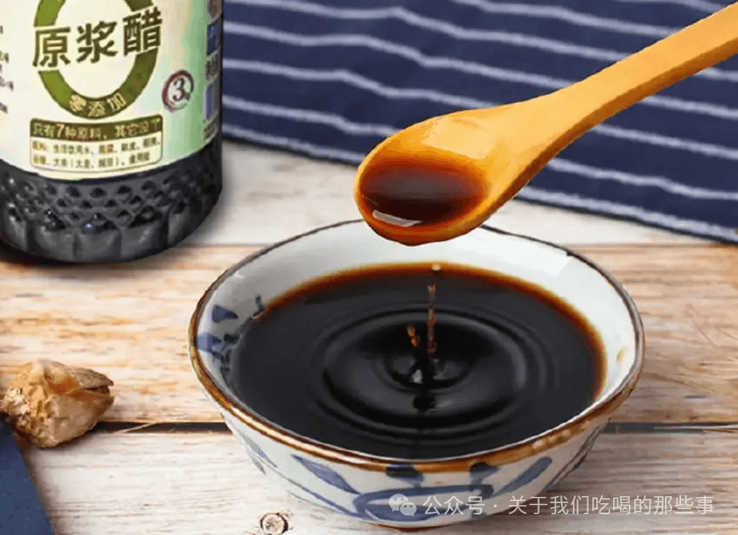 同样是醋，白醋、米醋、香醋、陈醋有啥区别？明白后别再用错了