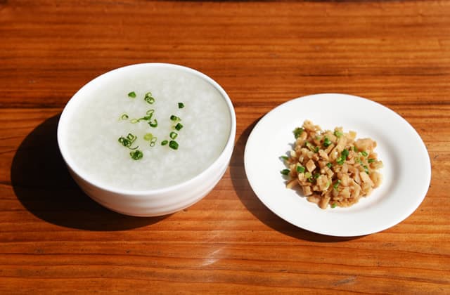 电饭煲煮粥完全指南：从基础方法到实用窍门