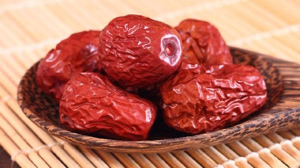 更年期女性食用桂圆红枣全攻略：这样吃最有益
