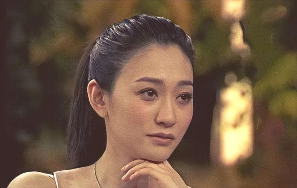 李小冉演绎《来不及说我爱你》：从富家千金到战地护士的蜕变