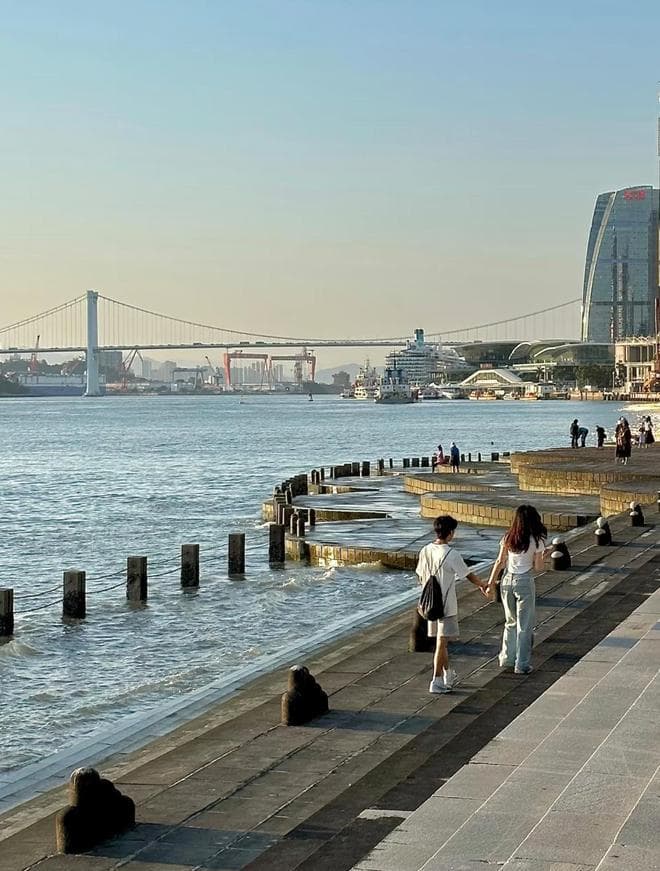 厦门海湾公园，欣赏海上日落绝佳地点，感受都市与自然的和谐交响