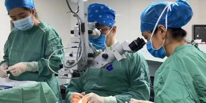 告别“刀”时代丨飞秒激光如何让白内障手术更精准?
