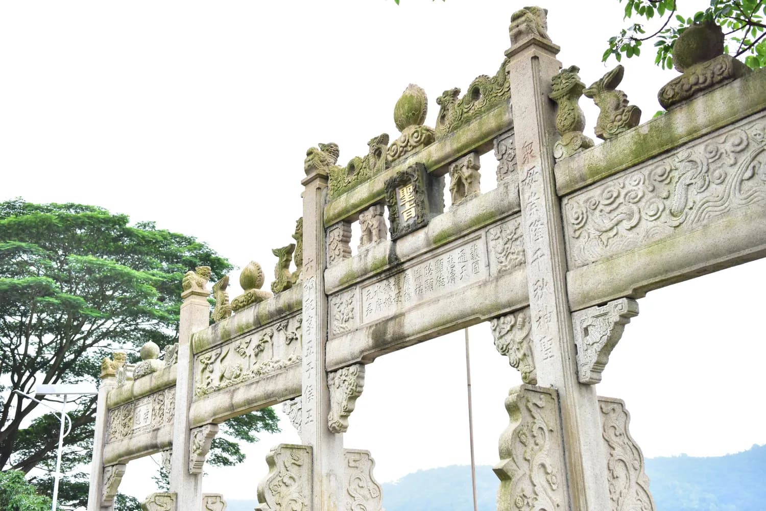 南樊石牌坊：清代石雕艺术的巅峰之作
