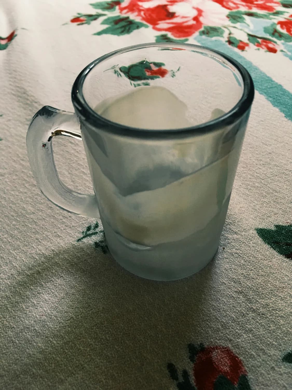 脱脂酸牛奶：防拉肚子的饮食调理指南