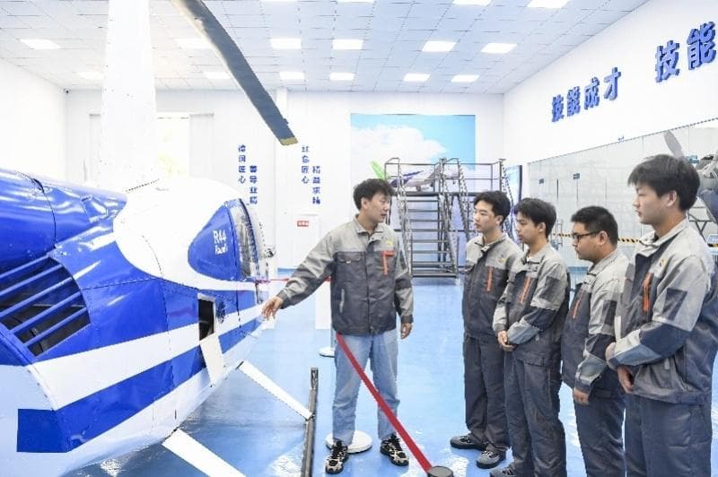 低空经济人才缺口超百万，哪些专业更受热捧？多地开始布局