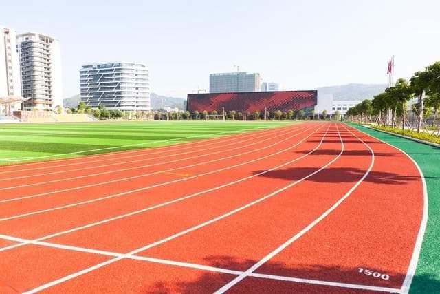 新国标塑胶跑道标准：打造高品质运动新纪元