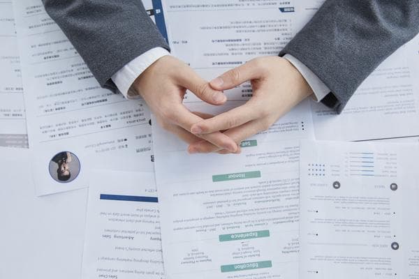 工资拖欠问题：女朋友公司陷入纠纷