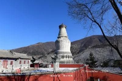 五台县文物古迹：千年古县的历史文化遗产