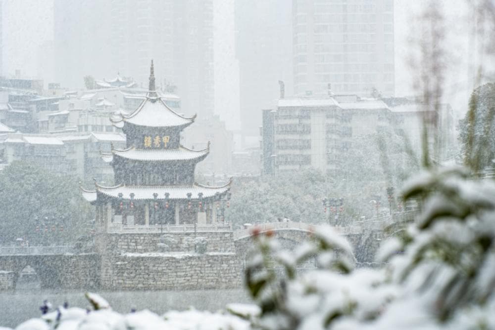 冬游贵阳贵安攻略：滑雪、温泉、美食与文化盛宴