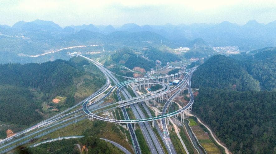 文山州加快构建“水陆空铁”综合交通格局