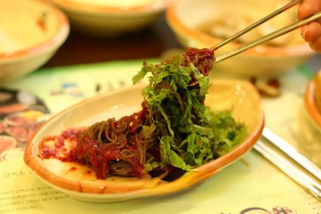 这种心态看似自律，但可能会让你暴饮暴食，越来越胖