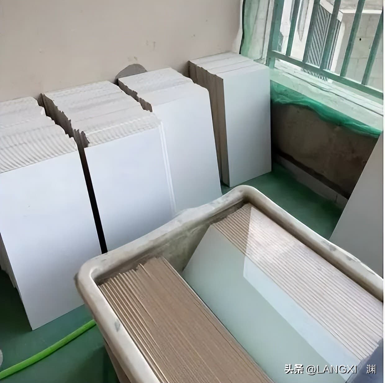 贴的瓷砖为什么会掉下来？这10个瓷砖脱落的原因要当心