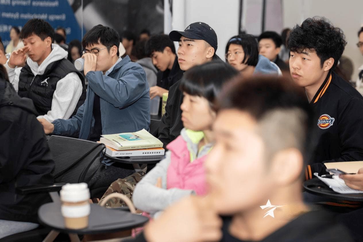 私人健身教练需要掌握哪些核心知识和技能？