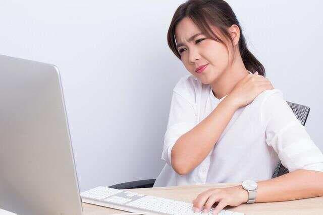 肩周炎没有特效药？中医四种祖传的方法，帮助你快速恢复。