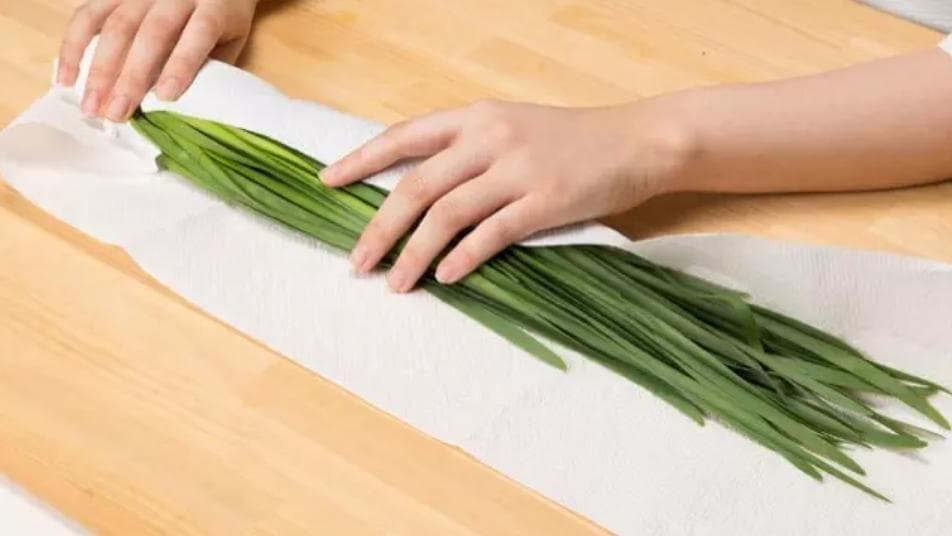 用不完的韭菜要怎么保存？分享韭菜的冷藏与冷冻小技巧