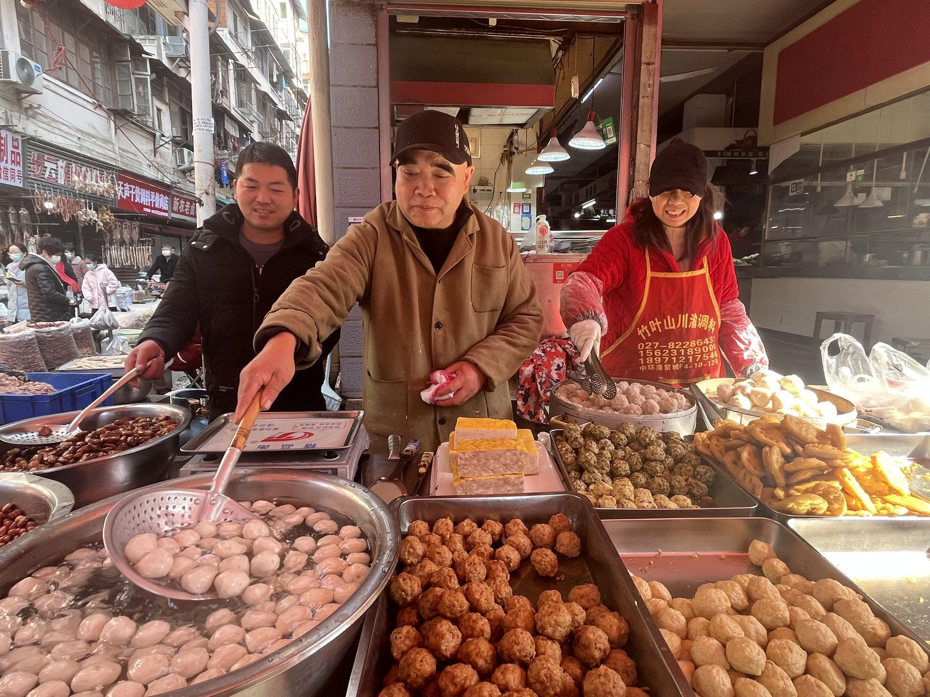 武汉十二大地标美食：从鱼丸到鸡汤，品味最地道的江城味道