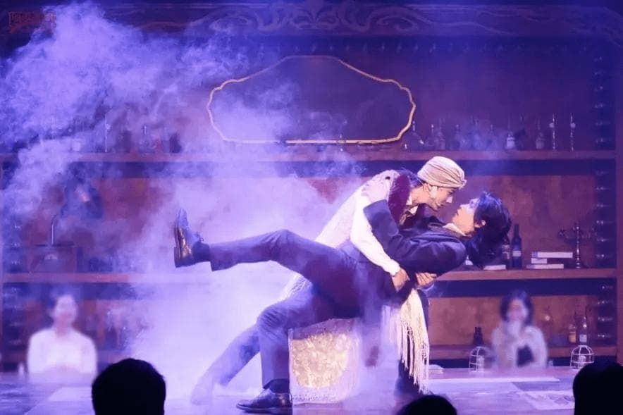 “观众参与故事营造”，沉浸式互动戏剧重构受众观演体验【干货+案例】