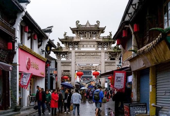 杭州建德严州古城景区：1700年历史古镇的文化传承