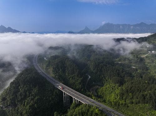 高速公路拥堵怎么解？