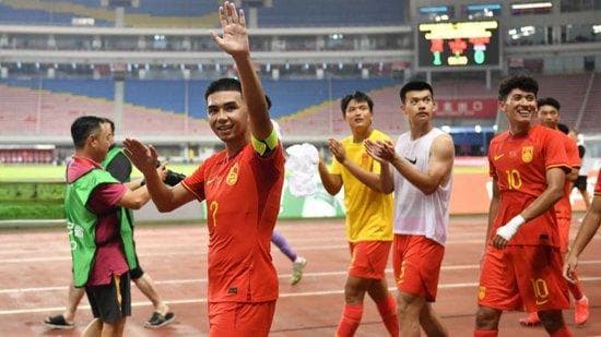 上海海港队迎来艾菲尔丁 他会是武磊接班人吗？