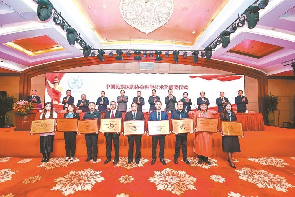 “首都名中医”董瑞团队攻研“肺结节”结硕果！