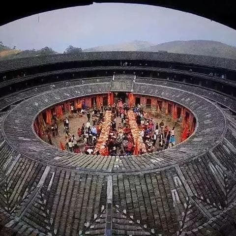 江南古镇攻略：十大必去景点+美食住宿全指南