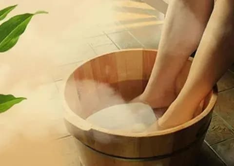 晚上热水泡脚，害了多少中国人？很多真相只有医生知道
