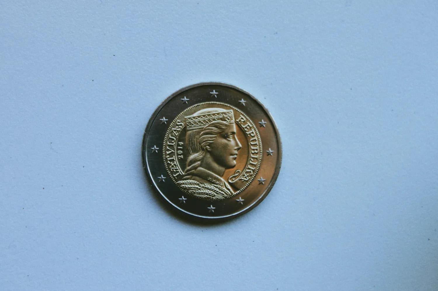 1991年女足世界杯纪念币：见证历史的收藏珍品