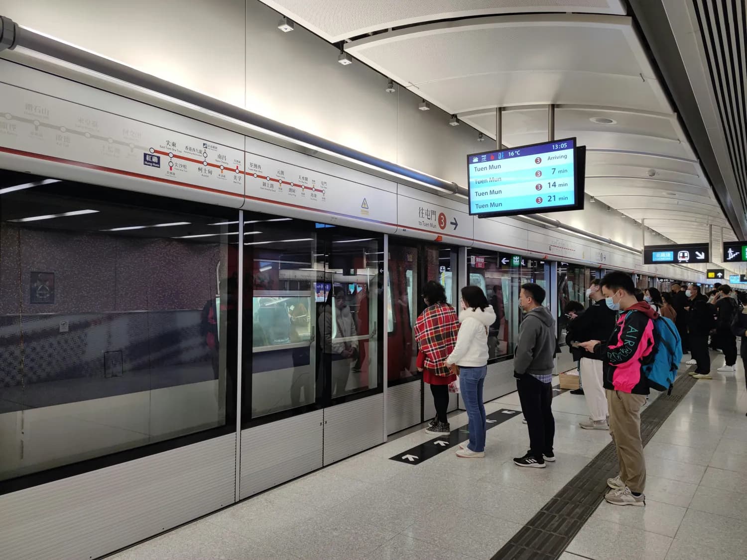 南宁地铁1号线：一条地铁串联城市地标