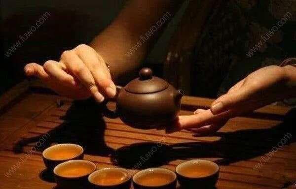 掌握古诗中常见的十种句式，助你诗词写作如虎添翼！