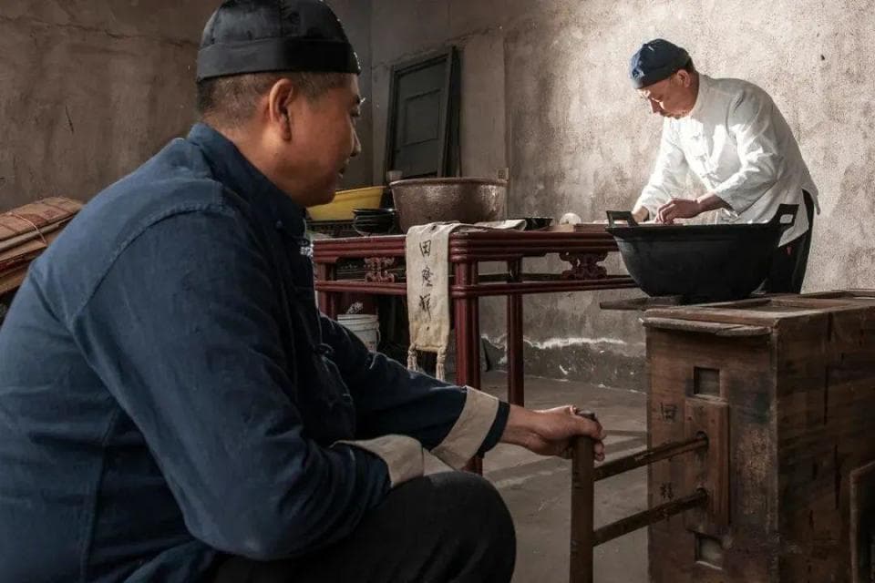 平遥油花花：酥脆香甜的年味小吃，寓意“荣华华”