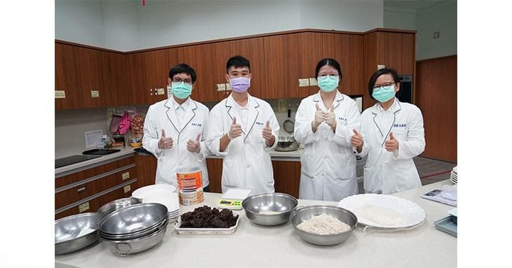 元宵吞咽、消化不易？营养师教低GI、高蛋白「燕麦枣泥元宵」
