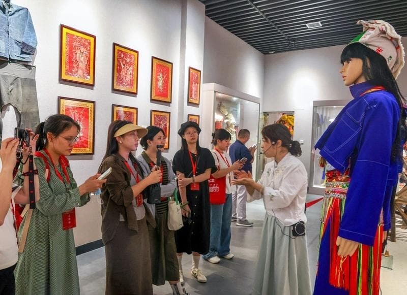 在民族走廊上 探秘文化传承与时代发展的和谐交响